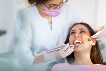 Covid-19: Erstattung für Zahnarztbesuche picture news