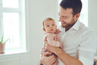 Verlängerter Vaterschaftsurlaub für Arbeitnehmer picture news