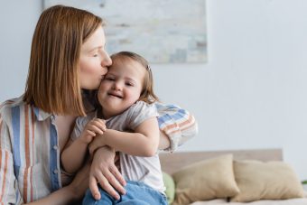 Höheres Risiko der Arbeitsunterbrechung bei Eltern von Kindern mit besonderen Bedürfnissen picture news