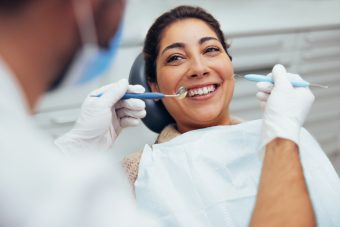 Behandlungsweg beim Zahnarzt: jährliche Untersuchung wieder notwendig picture news
