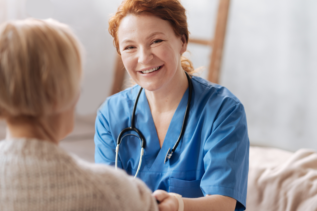 Häusliche Krankenpflege: Kostenerstattung für Leistungen von Pflegeassistenten picture news